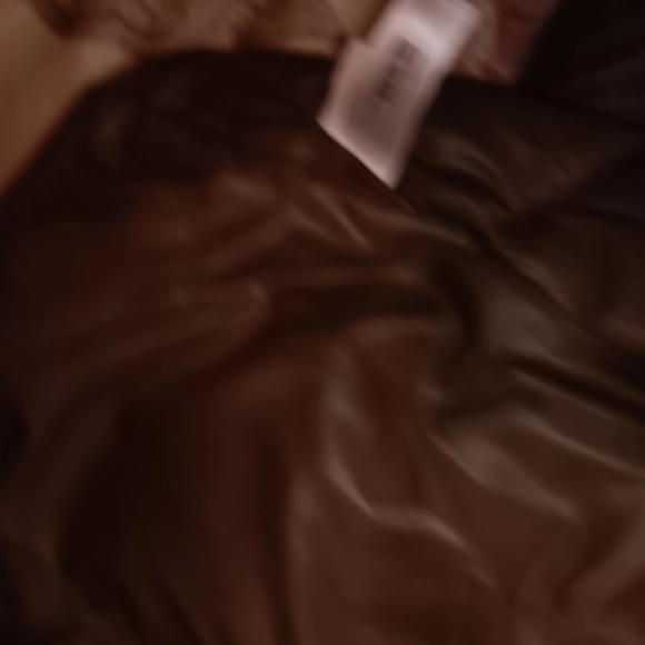 Unisex gap vest size large beige like color - Picture 8 of 9